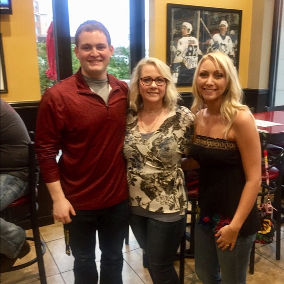 Meet your Posher, Kristin - Picture 3 of 5